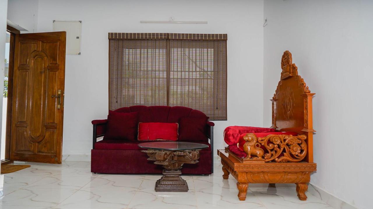 Bacardi House Hotel Chennai Exterior photo